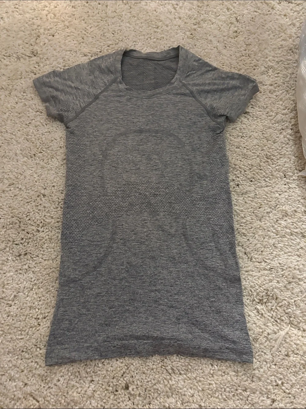 lululemon athletica Gray Short Sleeve Seamless Performance Tee